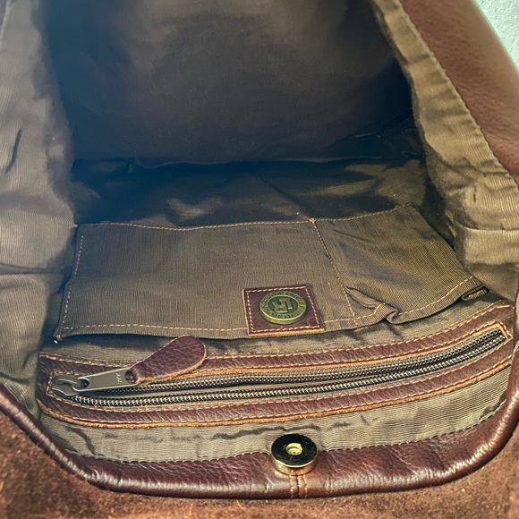 Leatherock Leather Crossbody - Picture 4 of 8